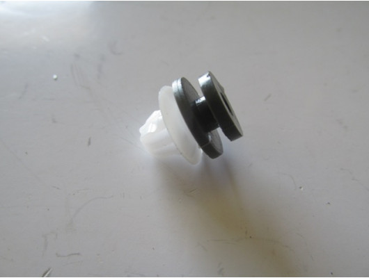 UNIVERSAL UNIVERSAL-; KAPI DÖŞEME KLİPSİ (RENAULT/DACIA)