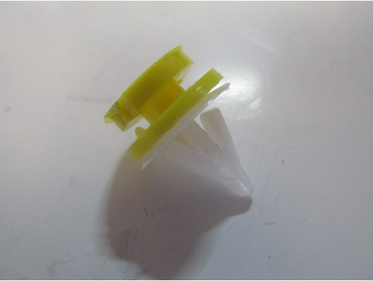 UNIVERSAL UNIVERSAL-; KAPI DÖŞEME KLİPSİ (RENAULT/DACIA)