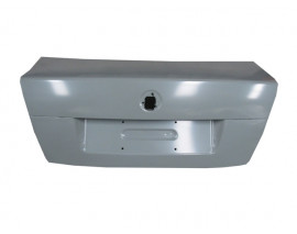 VOLKSWAGEN BORA- 99/05; ARKA BAGAJ KAPAĞI KOMPLE GRİ BOYALI (İCELİ/ÇEKOMASTİKLİ) (SIMYI)