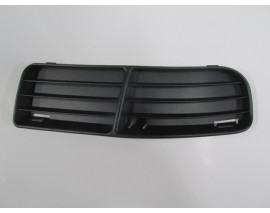 VOLKSWAGEN POLO- 3- 95/99; SİS LAMBA KAPAĞI SAĞ SİS DELİKSİZ