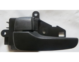 MITSUBISHI COLT- 05/09; ÖN KAPI İÇ AÇMA KOLU SOL SİYAH (HUSHAN)