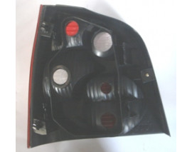 VOLKSWAGEN POLO- 5- 02/05; STOP LAMBASI SAG KIRMIZI/BEYAZ (3/5KAPI)(ÇIFT FARLI) (FAMELLA)
