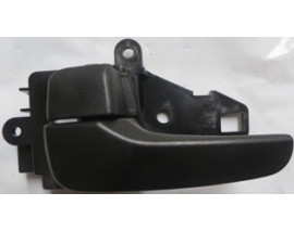 MITSUBISHI LANCER- 08/16; ÖN KAPI İÇ AÇMA KOLU SOL SİYAH (HUSHAN)