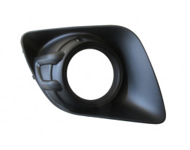 MITSUBISHI ASX- 11/12; SİS LAMBA KAPAĞI SOL SİS DELİKLİ SİYAH (ÇERÇEVELİ) (TYG)