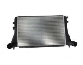 SEAT ALTEA- 04/15; TURBO SOĞUTMA RADYATÖRÜ 1.6/2.0 TDI (İNTERCOOLER) (BRAZİNG)(617X398X32)ORİS