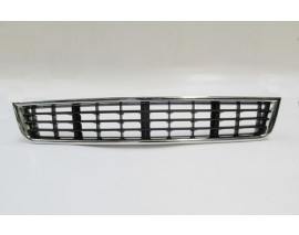 AUDI A4- 02/05; ÖN TAMPON PANJURU ORTA NİKELAJLI (PETEKLERİ SİYAH) (TW)