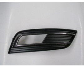 AUDI A4- 13/15; SİS LAMBA KAPAĞI SAĞ SİS DELİKLİ (NİKELAJ ÇITALI)