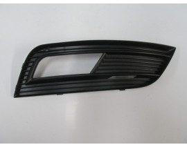 AUDI A4- 13/15; SİS LAMBA KAPAĞI SAĞ SİS DELİKLİ (NİKELAJ ÇITASIZ) (TW)
