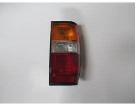 MITSUBISHI L200- PICK UP- 97/98; STOP LAMBASI SAG SIYAH SARI/BEYAZ KIRMIZI (DEPO)