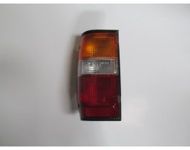 MITSUBISHI L200- PICK UP- 97/98; STOP LAMBASI SOL SİYAH SARI/BEYAZ KIRMIZI (DEPO)