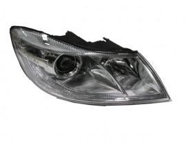 SKODA OCTAVIA- 10/12; FAR LAMBASI SAĞ ELEKTRİKLİ/MOTORLU/MERCEKLİ (H7/H1)(EUROLAMP)