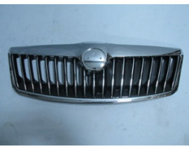 SKODA OCTAVIA- 10/12; ÖN PANJUR (NİKELAJ ÇERÇEVELİ/İÇ PETEKLERİ SİYAH/NİKELAJLI) (TW-Y)