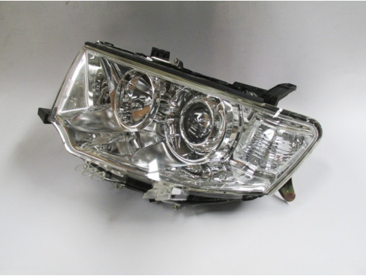 MITSUBISHI L200- PICK UP- 10/15; FAR LAMBASI SOL MANUEL/MERCEKLI (DEPO)