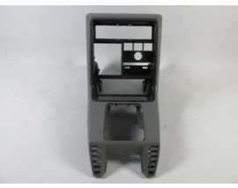 RENAULT R9- BROADWAY- 83/96; VİTES KOLU KONSOLU (ORTA KONSOL)