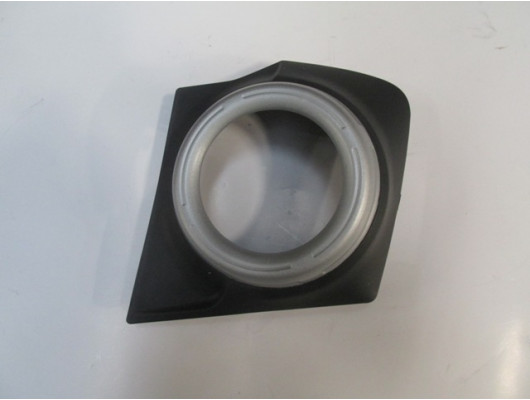 MITSUBISHI L200- PICK UP- 15/18; SİS LAMBA KAPAĞI SAĞ SİS DELİKLİ (CASP)