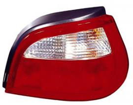 RENAULT MEGANE- 1- 99/02; STOP LAMBASI SAĞ (KIRMIZI/BEYAZ) HATCHBACK 4 KAPI (FAMELLA)