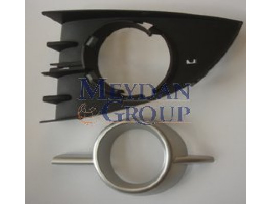 RENAULT SCENIC- 2- 07/09; SİS LAMBA KAPAĞI SOL SİS DELİKLİ SİYAH(DIŞ ÇERÇEVESİ GÜMÜŞ GRİ)2PARÇA(TYG