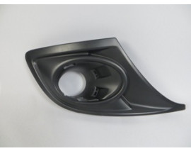 RENAULT MEGANE- 3- HB- 12/13; SİS LAMBA KAPAĞI SAĞ SİYAH (SİS DELİKLİ) (TW)