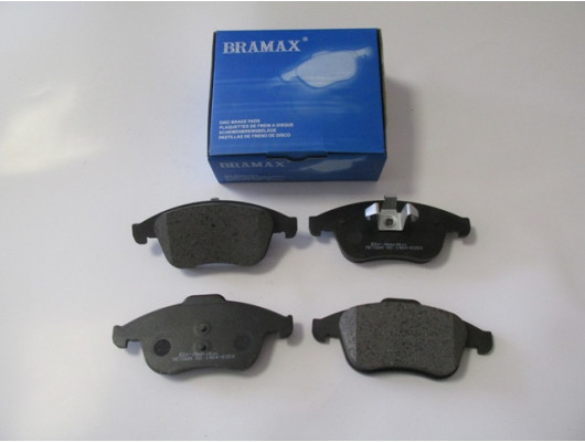 RENAULT LAGUNA- 08/12; ÖN FREN BALATASI (KABLOSUZ)(DİSK) (156,50X68,5X18/155,20X63,20X18)(BRAMAX)