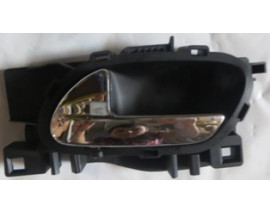 PEUGEOT 208- 12/20; ARKA KAPI IÇ AÇMA KOLU SOL SIYAH (ELCEGI NIKELAJLI) (HUSHAN)