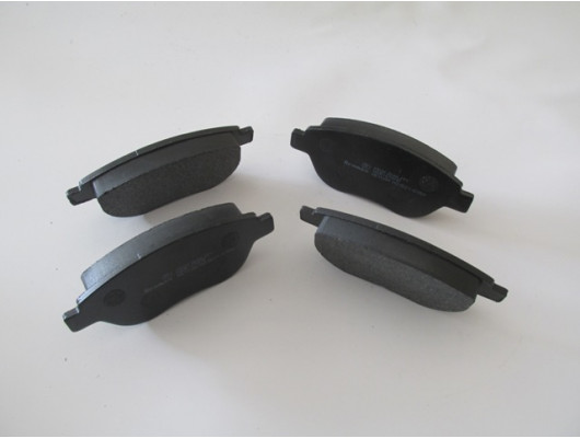 PEUGEOT 307- 06/08; ÖN FREN BALATASI (KABLOSUZ)(DISK)(137X57,4X18)(BRAMAX)