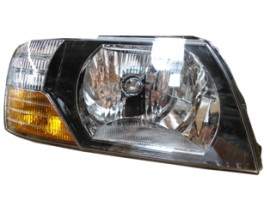 MITSUBISHI PAJERO- 00/03; FAR LAMBASI SAG MANUEL SIYAH TIP SARI/BEYAZ SINYALLI (FAMELLA)