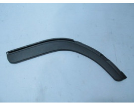 MITSUBISHI CANTER- FUSO- 06/12; ÇAMURLUK AĞZI PLASTİĞİ SAĞ (FE711) (BFN)