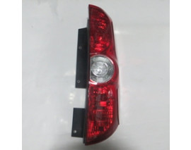 FIAT DOBLO- 11/15; STOP LAMBASI SAĞ KIRMIZI/BEYAZ (BAGAJ KAPAĞI YANA AÇILAN) (MARS) (E MARKLI)