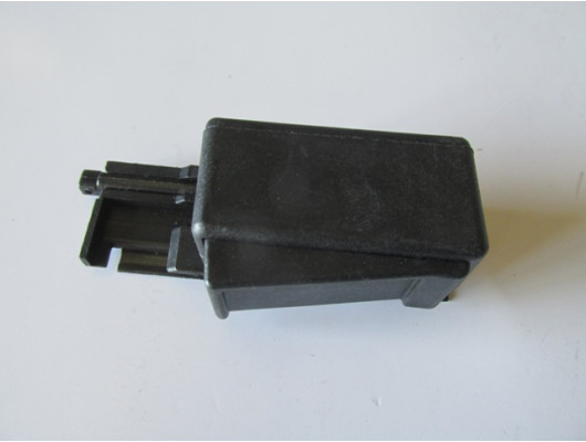 FIAT DOBLO- 11/15; ARKA KAPI CAM KİLİTLEME MANDALI SOL (SÜRGÜLÜ KAPI)