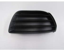 FIAT PUNTO- 03/06; SİS LAMBA KAPAĞI SAĞ SİYAH (SİS DELİKSİZ) (TYG)