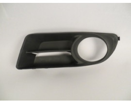 TOYOTA COROLLA- ZZE121- 05/06; SİS LAMBA KAPAĞI SOL YUVARLAK DELİKLİ (EURO BODY)