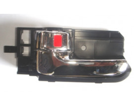 TOYOTA COROLLA- ZZE121- 02/06; ÖN KAPI İÇ AÇMA KOLU SOL (ELCEĞİ NİKELAJLI) (HUSHAN)