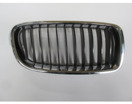 BMW 3 SERI- F30- 12/14; ÖN PANJUR SAĞ NİKELAJLI İÇ PETEKLERİ SİYAH (STANDART) (TYG)