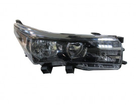 TOYOTA COROLLA- NDE180- 13/16; FAR LAMBASI SAĞ ELEKTRİKLİ/MOTORSUZ/LEDLİ/NİKELAJ ÇITALI (E MARKLI)