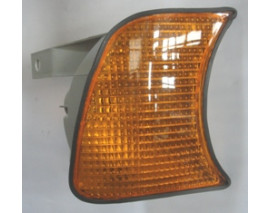 BMW 5 SERI- E34- 88/95; ÖN SINYAL SAG SARI (FAMELLA)