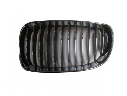 BMW 1 SERI- E87- 09/11; ÖN PANJUR SOL SİYAH/NİKELAJ ÇERÇEVELİ (TYG)