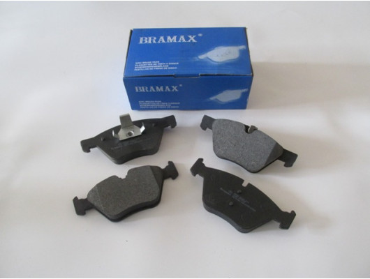 BMW 1 SERI- E87- 07/11; ÖN FREN BALATASI (KABLOSUZ)DİSK(155.2x63.50x19,50/154.7x63.50x19,50)(BRAMAX)