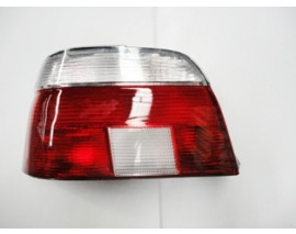 BMW 5 SERI- E39- 96/00; STOP LAMBASI SOL KIRMIZI/BEYAZ (DUYSUZ) (FAMELLA)