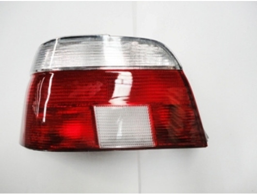 BMW 5 SERI- E39- 96/00; STOP LAMBASI SOL KIRMIZI/BEYAZ (DUYSUZ) (FAMELLA)