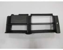 BMW 5 SERI- E39- 96/00; ÖN TAMPON PANJURU SAĞ SİYAH (TW)