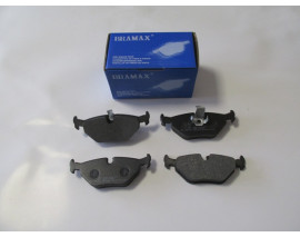 BMW 5 SERI- E39- 96/00; ARKA FREN BALATASI (KABLOSUZ)(DİSK) (121,9X45X16,5/123,1X45X16,5)(BRAMAX)