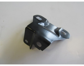 BMW 5 SERI- F10- 10/16; ÖN ÇAMURLUK BRAKETİ (TUTUCU) SAĞ