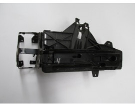 BMW 5 SERI- F10- 10/16; FAR ALT BAĞLANTI BRAKETİ SOL (PLASTİK BRAKETİ İLE BİRLİKTE) (TW)