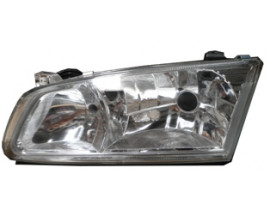 TOYOTA CAMRY- 01/02; FAR LAMBASI SOL MANUEL (FAMELLA)