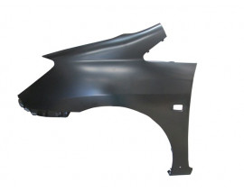 TOYOTA COROLLA- VERSO- HB- 02/03; ÖN ÇAMURLUK DELİKLİ SOL (MARŞPİYEL UCU DELİKLİ) (TW)