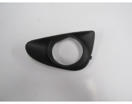 TOYOTA YARIS- 11/14; SİS LAMBA KAPAĞI SOL SİYAH (SİS DELİKLİ) (TYG)