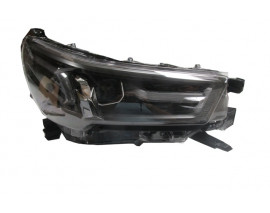 TOYOTA HILUX- PICK UP- 20/24; FAR LAMBASI SAĞ MOTORLU/LEDLİ/SİYAH (INVINCIBLE) (CASP)(E MARKLI)