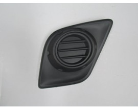 TOYOTA HILUX- PICK UP- 15/19; SİS LAMBA KAPAĞI SAĞ SİS DELİKSİZ (LM)