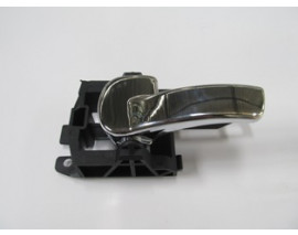 NISSAN QASHQAI- J10- 07/13; ÖN KAPI İÇ AÇMA KOLU SOL SİYAH (ELCEĞİ NİKELAJLI)