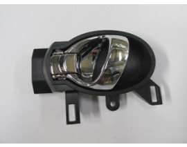 NISSAN JUKE- 11/19; ÖN KAPI İÇ AÇMA KOLU SOL SİYAH (ELCEĞİ NİKELAJLI) (HUSHAN)